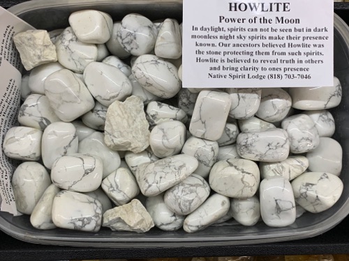Howlite Howlite